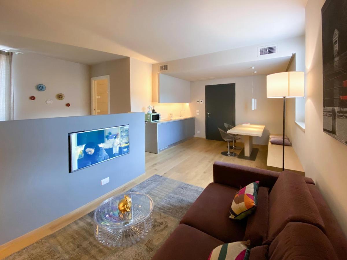 פסקיארה דל גארדה Time To Be - Luxury Apartments Centro Storico מראה חיצוני תמונה