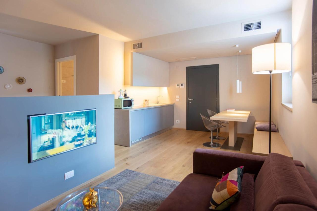 פסקיארה דל גארדה Time To Be - Luxury Apartments Centro Storico מראה חיצוני תמונה