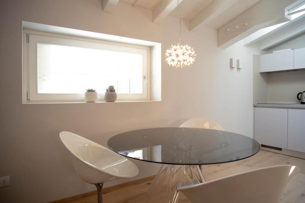 פסקיארה דל גארדה Time To Be - Luxury Apartments Centro Storico מראה חיצוני תמונה